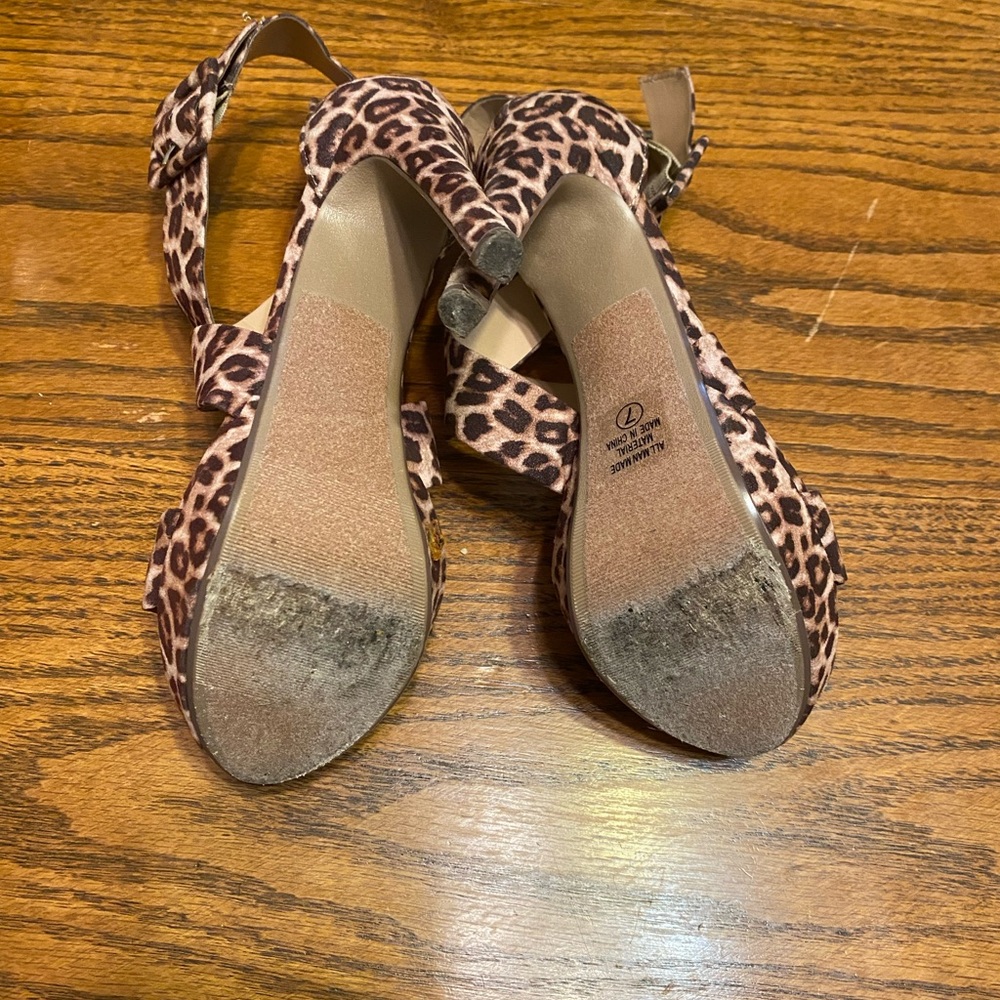 Leopard heels - Picture 4 of 4